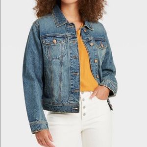 Universal Thread Jean jacket from Target. Size XS. lightly worn